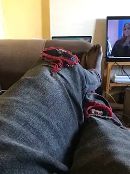 Snapshot of SmallGoodNutts chatting on September 27, 1:27 pm SmallGoodNutts online show from September 27, 1:27 pm