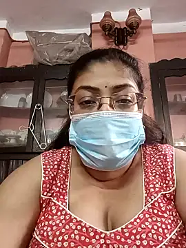 Snapshot of LAVERNIYA_ chatting on December 26, 10:37 am LAVERNIYA  online show from December 26, 10:37 am