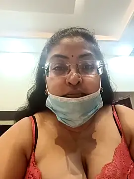 Snapshot of LAVERNIYA_ chatting on January 4, 1:31 am LAVERNIYA  online show from January 4, 1:31 am