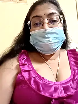 Snapshot of LAVERNIYA_ chatting on February 16, 12:10 pm LAVERNIYA  online show from February 16, 12:10 pm