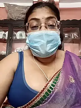 Snapshot of LAVERNIYA_ chatting on March 1, 10:34 am LAVERNIYA  online show from March 1, 10:34 am