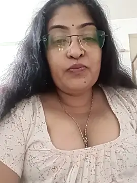 Snapshot of LAVERNIYA_ chatting on September 14, 11:31 am LAVERNIYA  online show from September 14, 11:31 am