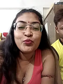 Snapshot of LAVERNIYA_ chatting on October 8, 2:58 pm LAVERNIYA  online show from October 8, 2:58 pm