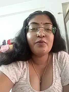 Snapshot of LAVERNIYA_ chatting on October 12, 9:41 am LAVERNIYA  online show from October 12, 9:41 am