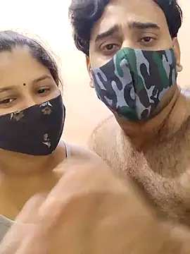 IND COUPLE1 online show from January 3, 2:19 pm