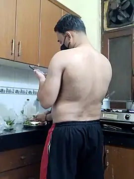 IND COUPLE1 online show from February 11, 2:02 pm