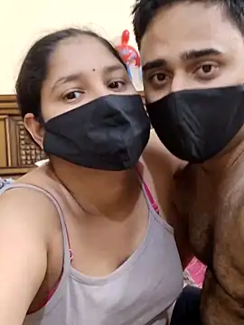 IND COUPLE1 online show from March 7, 4:00 pm