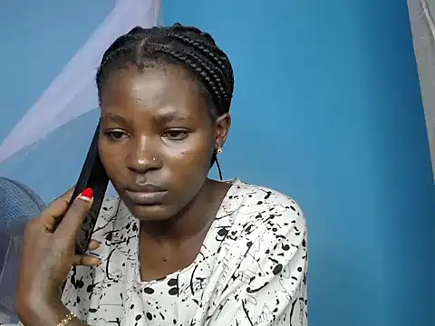 Snapshot of TrishaKalid chatting on November 13, 10:03 am TrishaKalid online show from November 13, 10:03 am