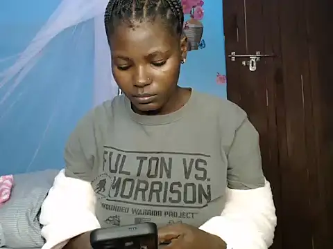 Snapshot of TrishaKalid chatting on February 10, 8:02 pm TrishaKalid online show from February 10, 8:02 pm