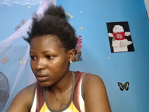 Snapshot of TrishaKalid chatting on February 28, 9:32 am TrishaKalid online show from February 28, 9:32 am