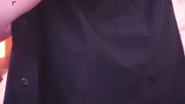 Snapshot of Charming_Daphny chatting on March 7, 8:23 am Charming Daphny online show from March 7, 8:23 am