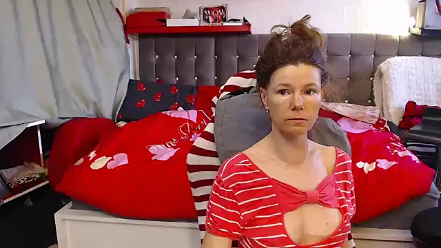 kellyterapy online show from April 11, 12:20 pm