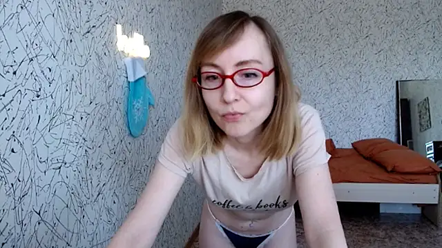 Athena Richards online show from March 30, 8:04 am