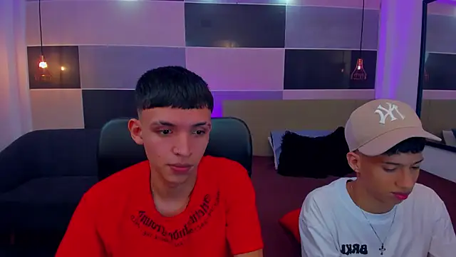 Juan Nd Steven online show from December 31, 10:45 pm