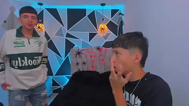 Juan Nd Steven online show from October 15, 4:23 am