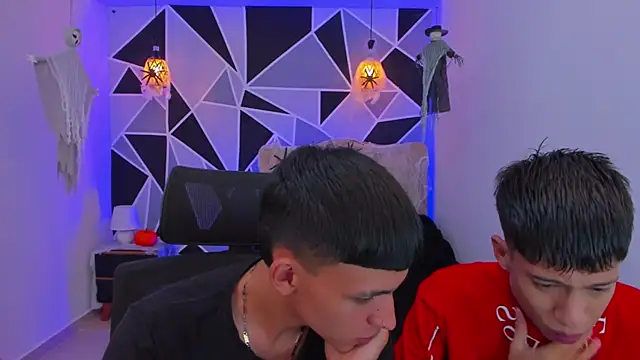 Juan Nd Steven online show from October 28, 4:27 am