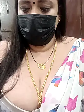 Snapshot of ashikaa_r chatting on January 17, 3:32 pm ashikaa r online show from January 17, 3:32 pm