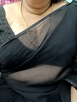 Snapshot of ashikaa_r chatting on January 27, 3:39 pm ashikaa r online show from January 27, 3:39 pm