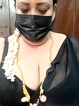 Snapshot of ashikaa_r chatting on February 15, 7:16 am ashikaa r online show from February 15, 7:16 am