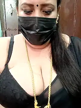 Snapshot of ashikaa_r chatting on March 2, 10:14 am ashikaa r online show from March 2, 10:14 am