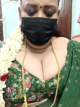 Snapshot of ashikaa_r chatting on March 17, 7:26 pm ashikaa r online show from March 17, 7:26 pm