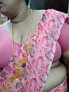 Snapshot of ashikaa_r chatting on April 22, 6:27 am ashikaa r online show from April 22, 6:27 am
