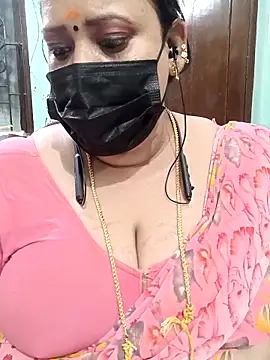 Snapshot of ashikaa_r chatting on May 1, 5:50 pm ashikaa r online show from May 1, 5:50 pm