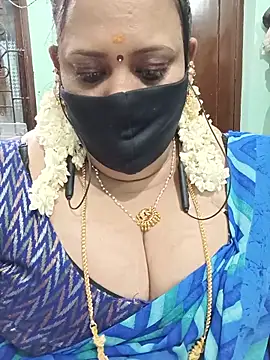 Snapshot of ashikaa_r chatting on May 31, 7:48 pm ashikaa r online show from May 31, 7:48 pm