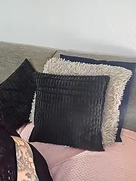 Nicky-Blue online show from December 8, 1:14 pm