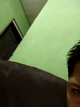 Snapshot of Alonsomadeira chatting on December 22, 7:16 am Alonsomadeira online show from December 22, 7:16 am