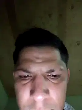 Snapshot of Alonsomadeira chatting on February 16, 6:42 am Alonsomadeira online show from February 16, 6:42 am