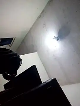 Snapshot of Alonsomadeira chatting on March 23, 1:48 pm Alonsomadeira online show from March 23, 1:48 pm