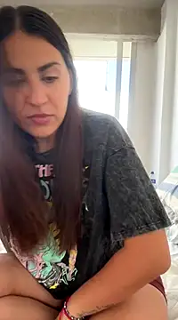 Snapshot of diosa202 chatting on December 3, 6:28 pm diosa202 online show from December 3, 6:28 pm