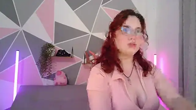 AndrewAnndCherry online show from January 17, 1:32 am