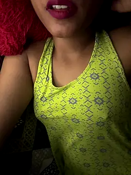 Snapshot of Hot_Goldengirl chatting on September 28, 9:20 pm Hot Goldengirl online show from September 28, 9:20 pm