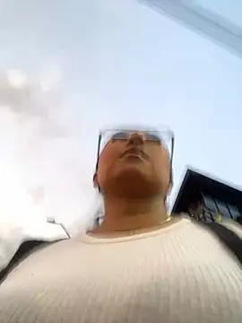 Snapshot of luisa16xxx chatting on December 14, 11:01 pm luisa16xxx online show from December 14, 11:01 pm