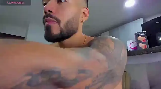 Alexander Martines online show from January 19, 3:39 am