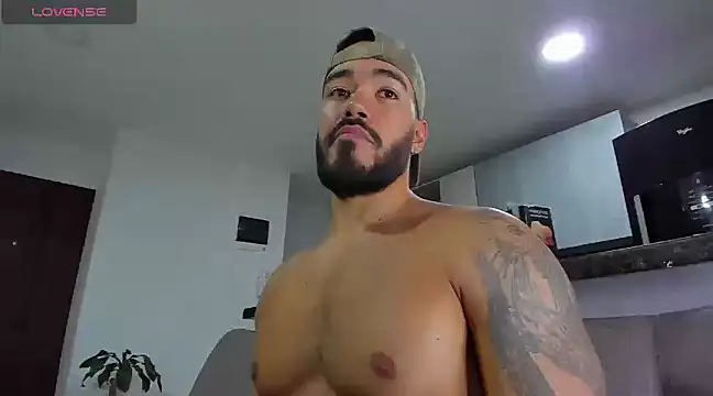 Alexander Martines online show from February 3, 2:14 am