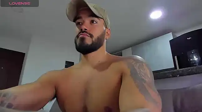 Alexander Martines online show from February 3, 10:54 pm