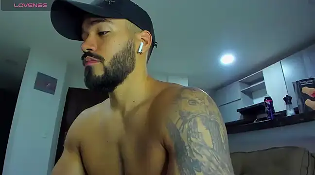 Alexander Martines online show from February 17, 5:25 am