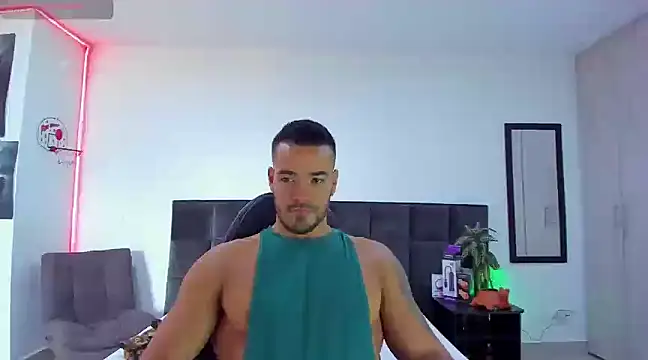 Alexander Martines online show from March 17, 7:48 pm