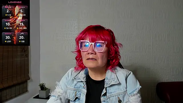 Salomeediaz  online show from January 24, 9:05 pm