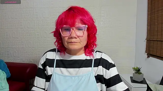 Salomeediaz  online show from February 11, 9:03 pm