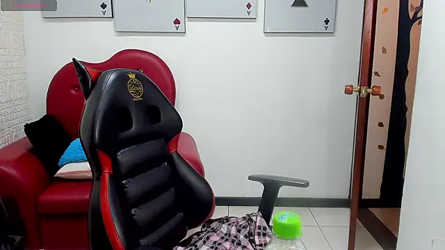 Salomeediaz  online show from October 8, 9:01 pm