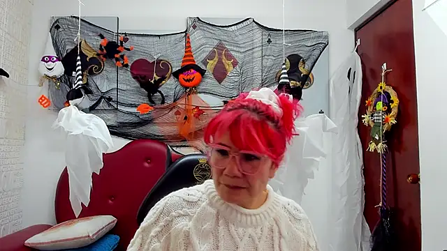 Salomeediaz  online show from October 16, 9:05 pm