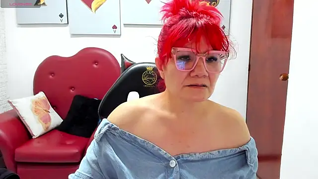 Salomeediaz  online show from November 26, 9:16 pm