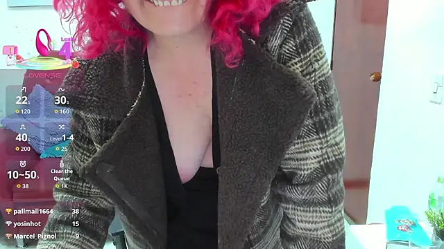 Snapshot of Salomeediaz_ chatting on January 17, 9:14 am Salomeediaz online show from January 17, 9:14 am