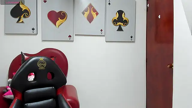 Snapshot of Salomeediaz_ chatting on February 20, 9:15 pm Salomeediaz online show from February 20, 9:15 pm