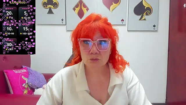 Snapshot of Salomeediaz_ chatting on May 2, 9:20 pm Salomeediaz online show from May 2, 9:20 pm