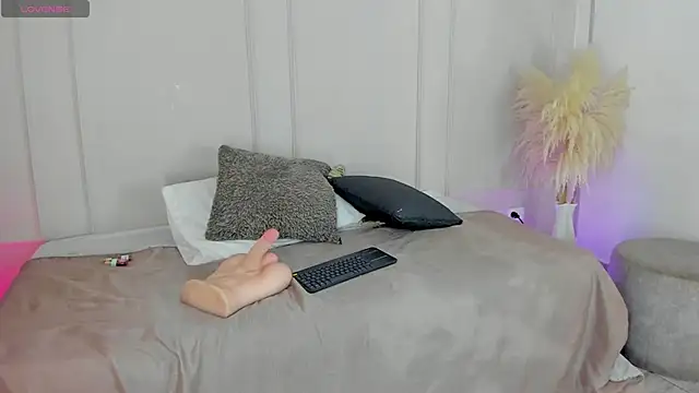 Snapshot of Mariapettit chatting on January 16, 11:58 am Mariapettit online show from January 16, 11:58 am